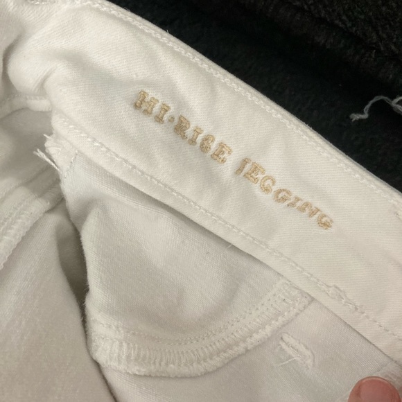 Size 0 American Eagle high-rise jegging - Picture 2 of 6